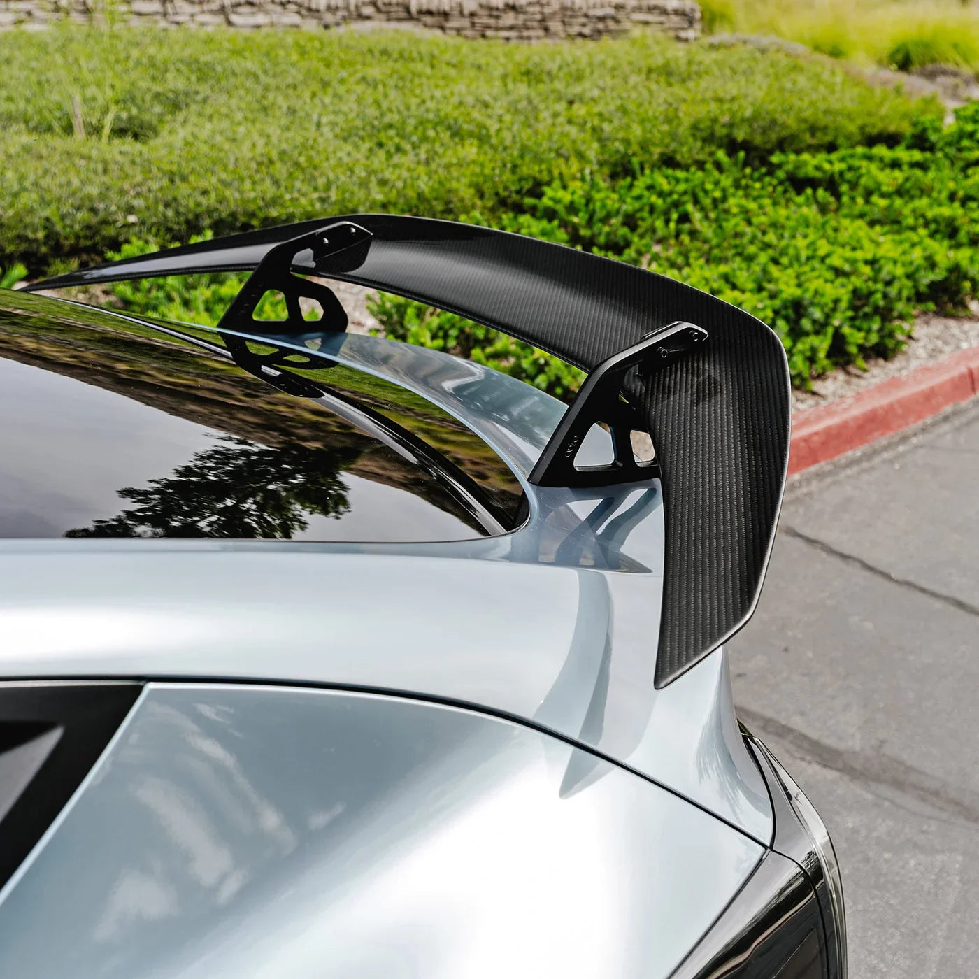 TESLA MODEL Y AT-S Swan Neck Wing